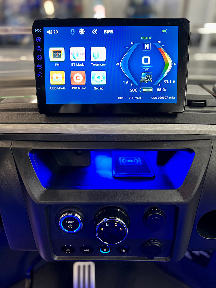 2026 EPIC E40FX - Metallic Cashmere - Image 3