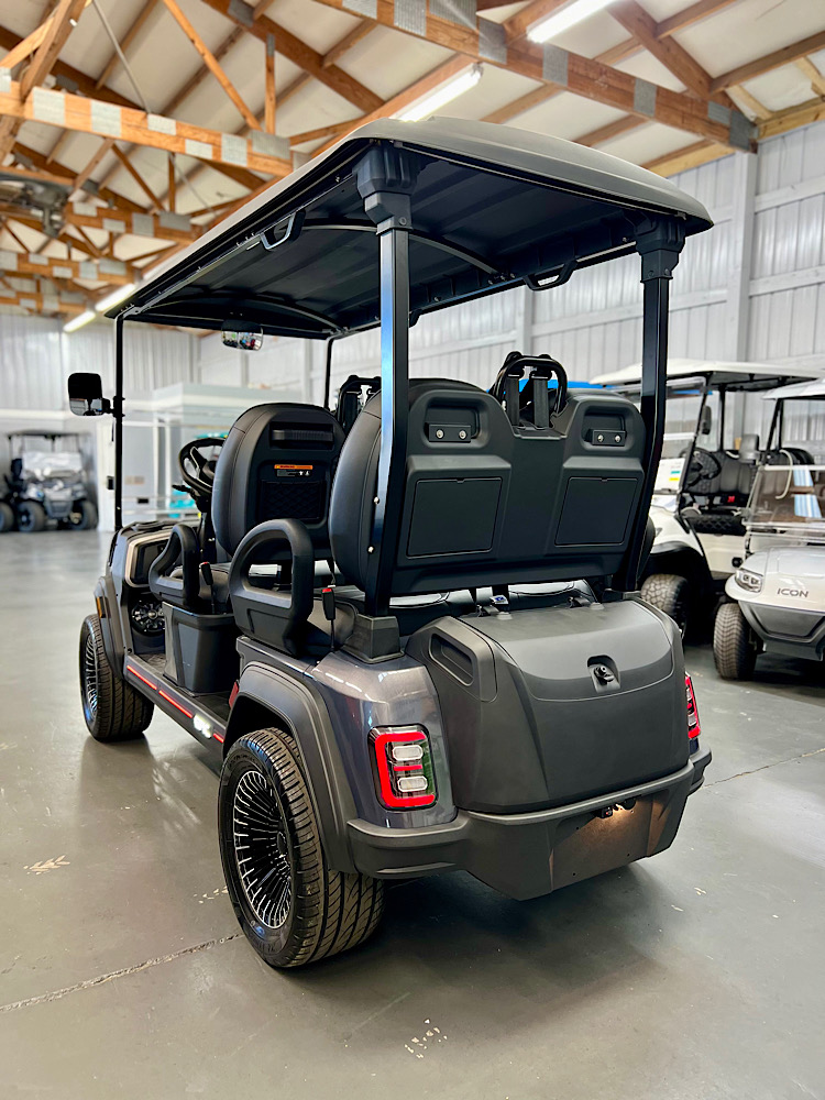 2026 EPIC E40FX - Metallic Charcoal - Image 3