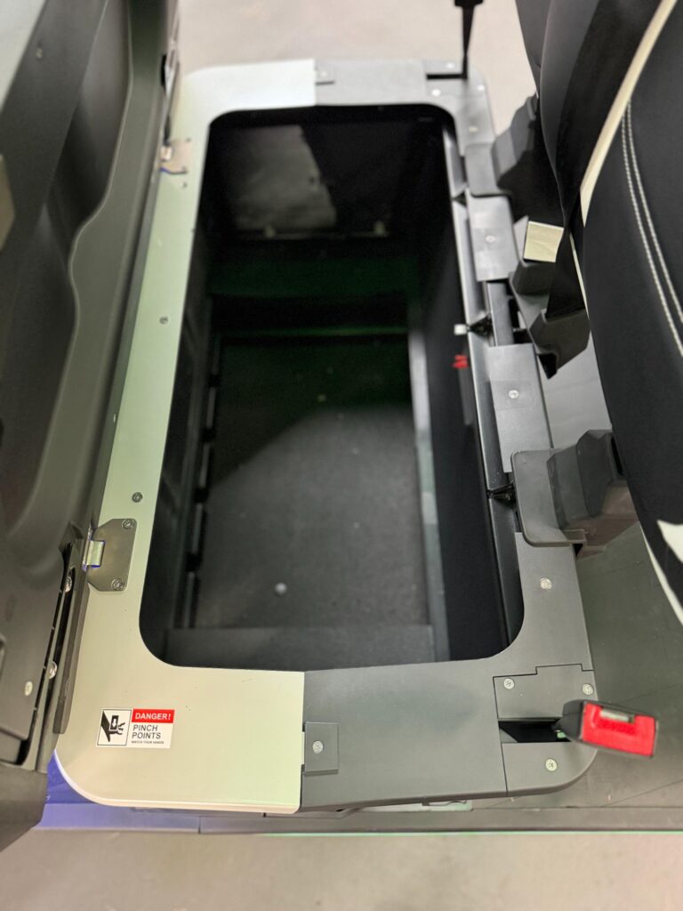 2026 EPIC E60FX - Pearl White - Image 14