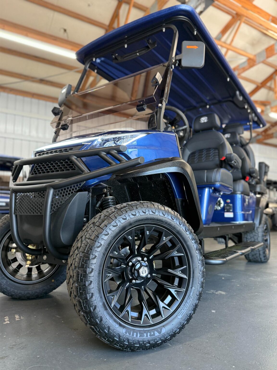 2026 Venom Strike 6L - Metallic Blue - Black Seats - Black Wheels - Image 6
