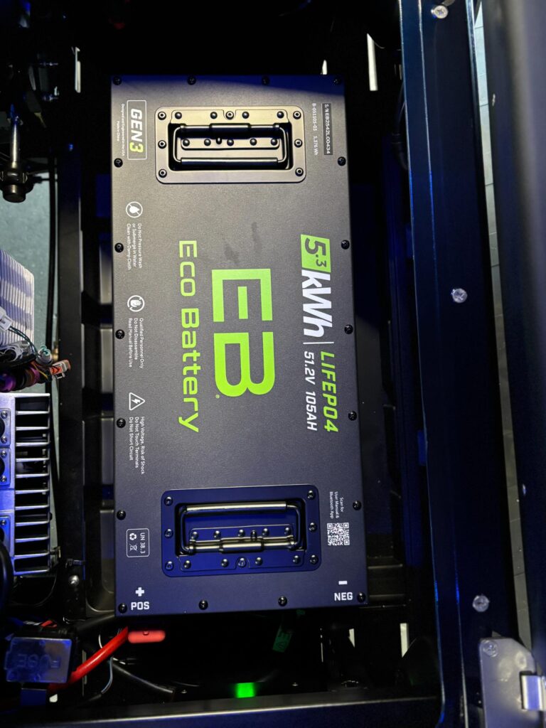 2026 EPIC E60FX - Metallic Midnight - Image 5
