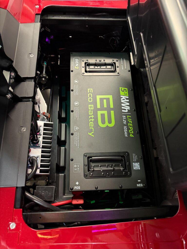 2026 EPIC E60FX - Metallic Cherry - Image 12