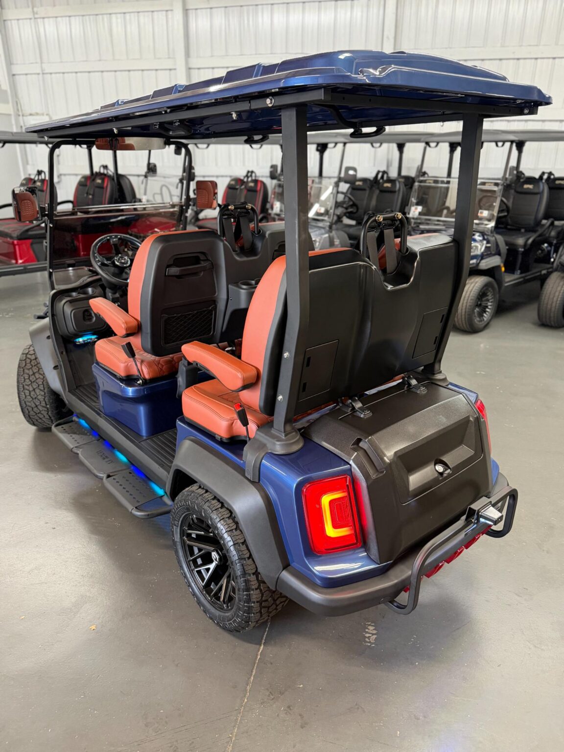 2026 Venom Stealth 4L - Metallic Blue - Brown Seats - Black Wheels - Image 3