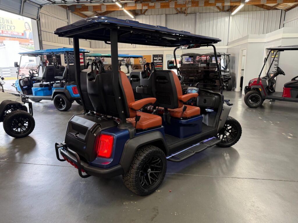 2026 Venom Stealth 4L - Metallic Blue - Brown Seats - Black Wheels - Image 5